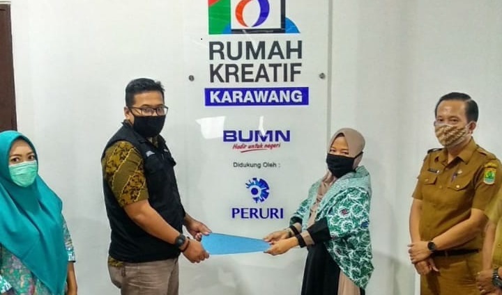 Serah terima rehabilitasi SDN Wadas 3 Kecamatan Telukjambe Timur dari PKBL Perum Peruri