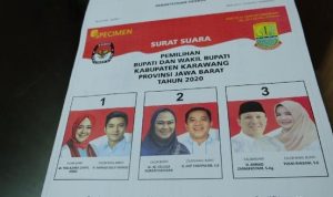 Sampel surat suara Pilkada Karawang 2020. (Foto: Luthfiana Awaluddin)
