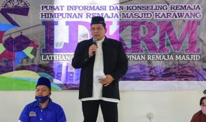 Latihan Dasar Kepemimpinan Remaja Masjid di Masjid Agung Syech Quro Karawang