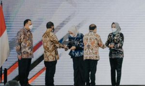 Karawang Mendapatkan Penghargaan di Acara Peringatan Hari Korupsi Sedunia di Jakarta