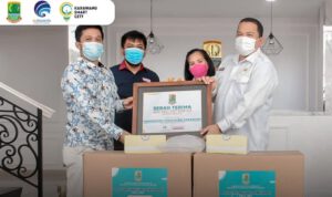 PT Sampoerna Sumbang APD Fullset dan Kit Deteksi Covid-19