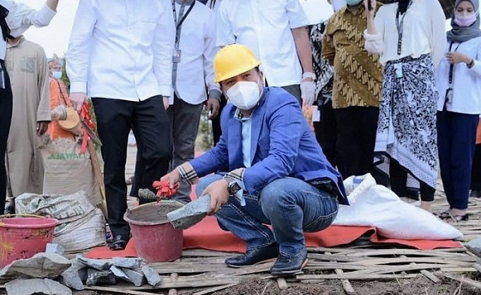 Wabup Aep Letakan Batu Pertama Pembangunan Masjid Kartika di Klari