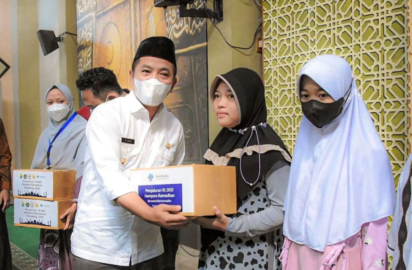 Launching Penyaluran 10 Ribu Paket Sembako Ramadan untuk Dhuafa di Karawang